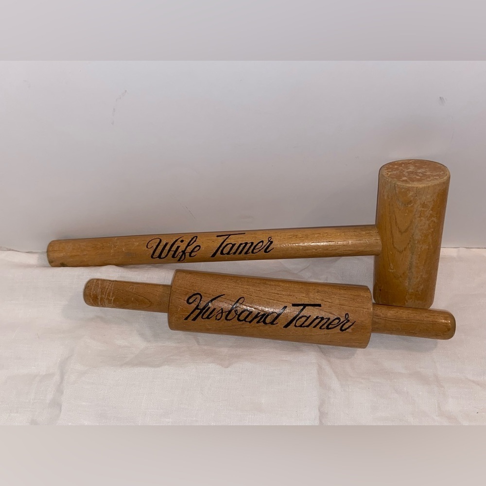 3/55$ Vintage Kitchen decor decorative wife and husband‎ wood “tamer” (humour)